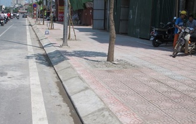 Lại phá vỉa hè đường đắt nhất hành tinh?